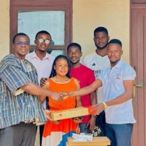 Read more about the article 𝐏𝐮𝐛𝐥𝐢𝐜 𝐇𝐞𝐚𝐥𝐭𝐡 𝐒𝐭𝐮𝐝𝐞𝐧𝐭𝐬’ 𝐀𝐬𝐬𝐨𝐜𝐢𝐚𝐭𝐢𝐨𝐧 𝐝𝐨𝐧𝐚𝐭𝐞𝐬 𝐓𝐞𝐚𝐜𝐡𝐢𝐧𝐠 𝐚𝐧𝐝 𝐋𝐞𝐚𝐫𝐧𝐢𝐧𝐠 𝐌𝐚𝐭𝐞𝐫𝐢𝐚𝐥𝐬 𝐭𝐨 𝐭𝐡𝐞 𝐃𝐞𝐩𝐚𝐫𝐭𝐦𝐞𝐧𝐭 𝐨𝐟 𝐏𝐮𝐛𝐥𝐢𝐜 𝐇𝐞𝐚𝐥𝐭𝐡 𝐄𝐝𝐮𝐜𝐚𝐭𝐢𝐨𝐧